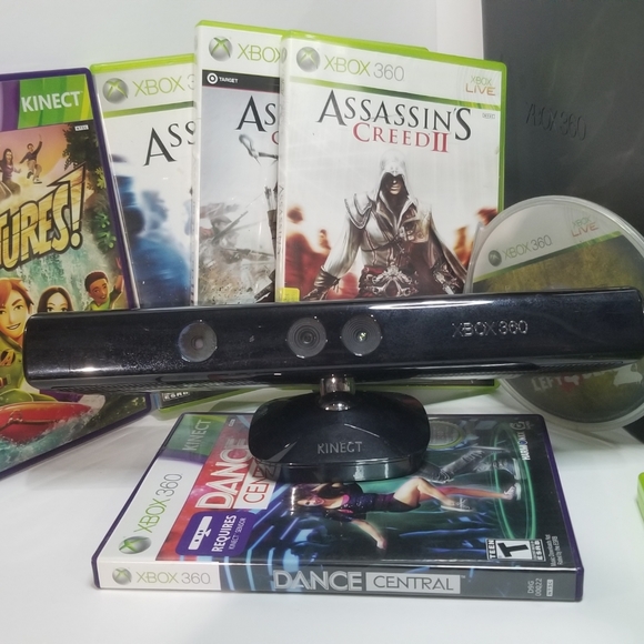 Xbox 360 gaming system and more - Picture 4 of 4